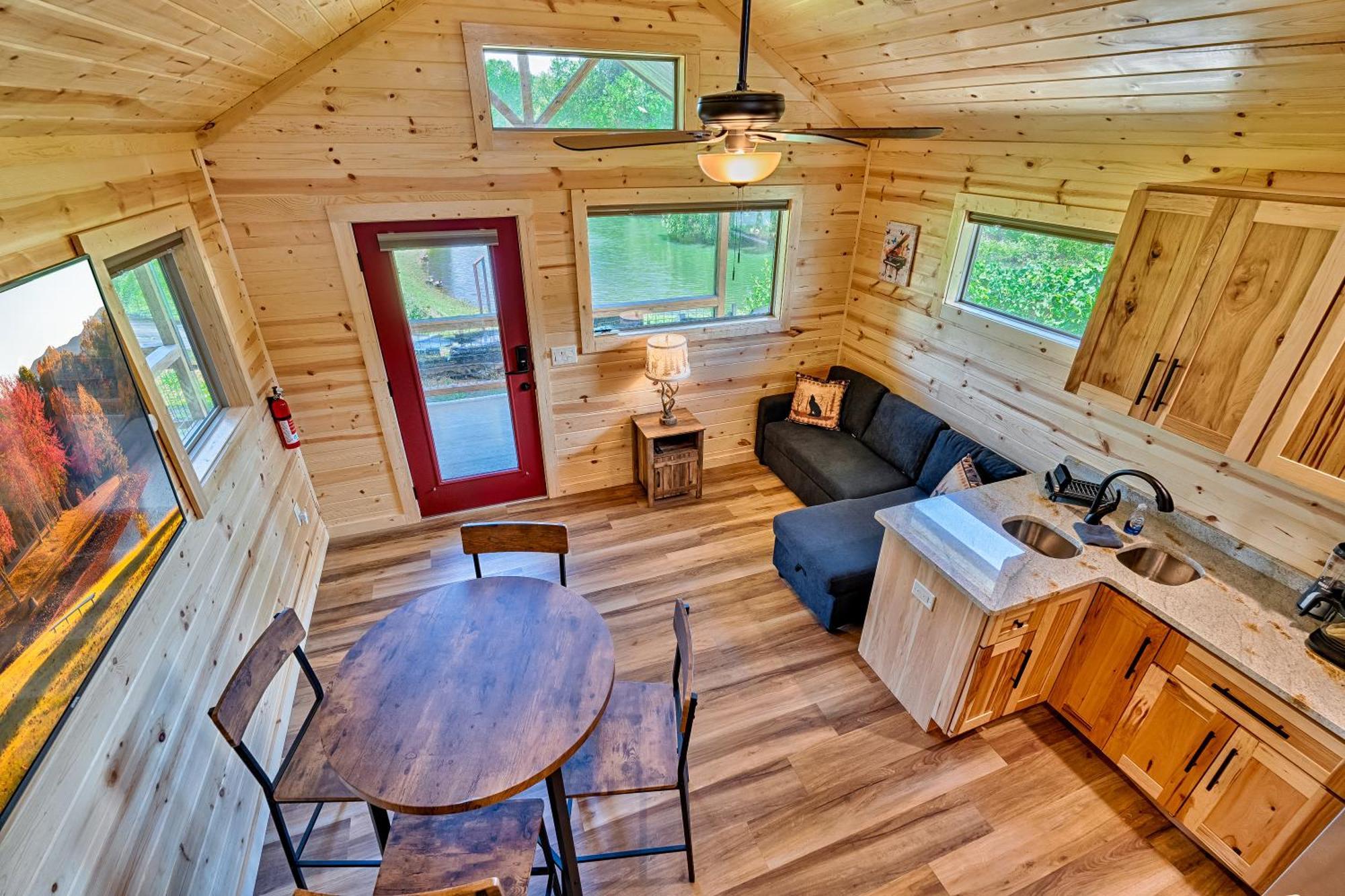 Motel Retreat On The Hiawassee