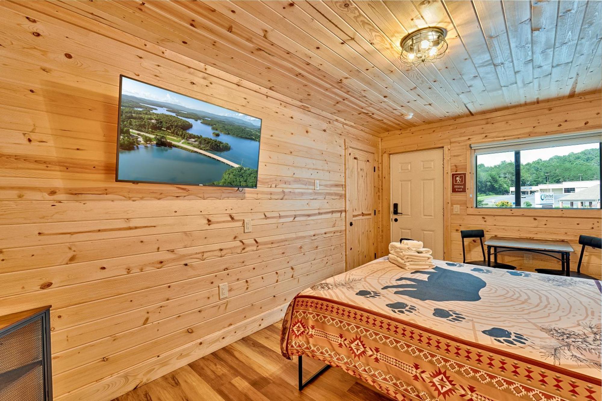 Motel Retreat On The