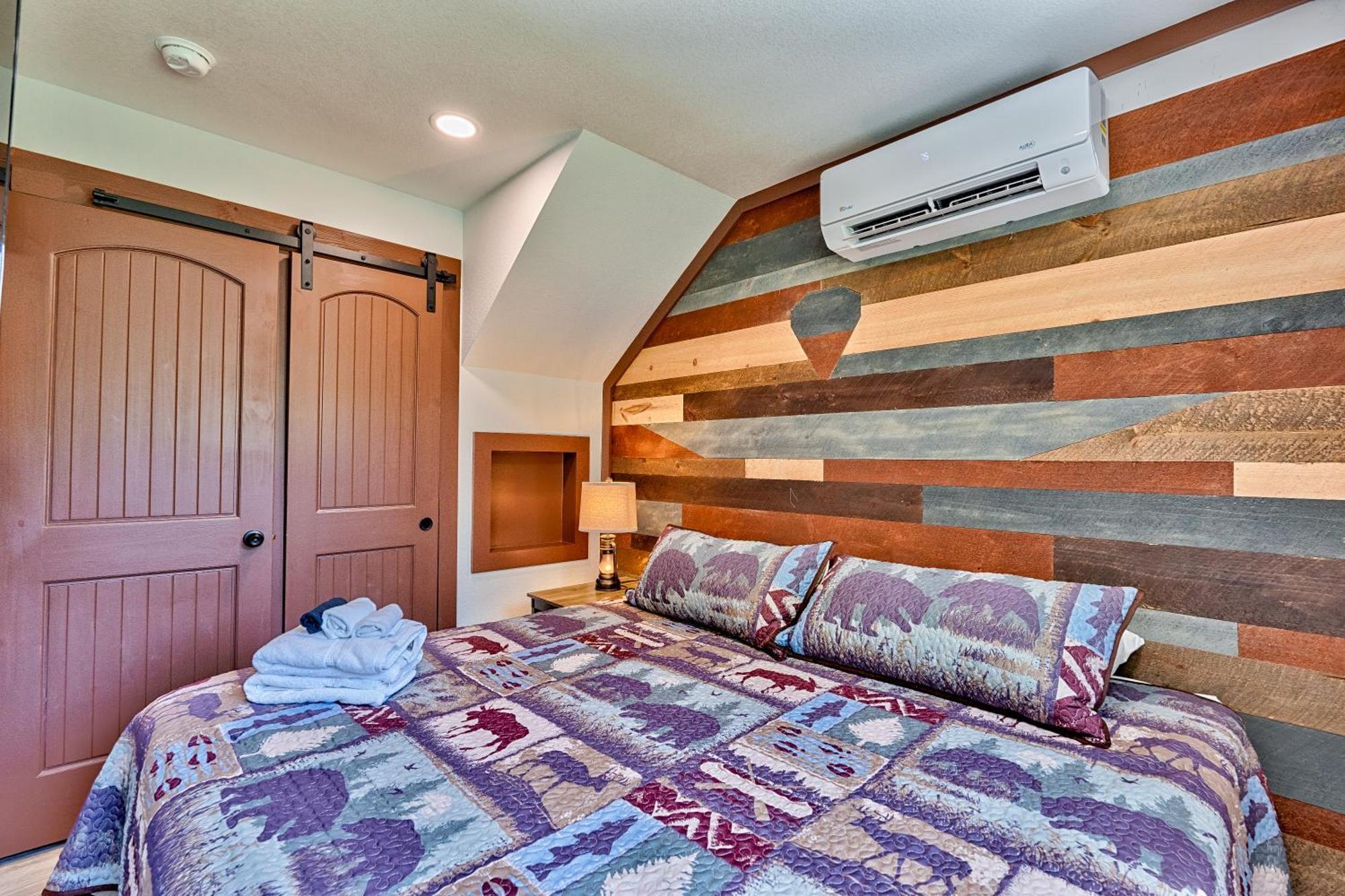 Motel Retreat On The *