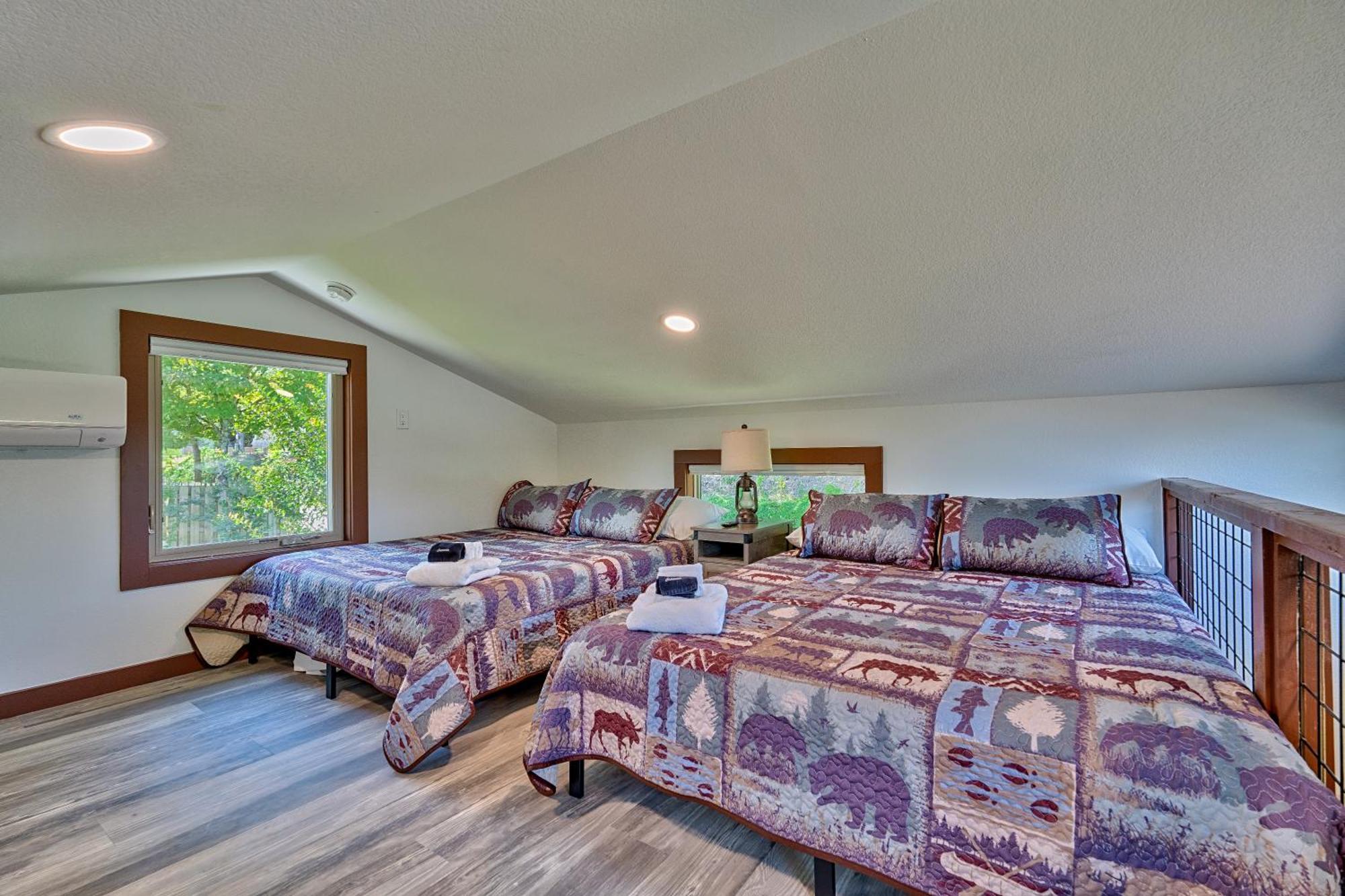 Retreat On The * Hiawassee