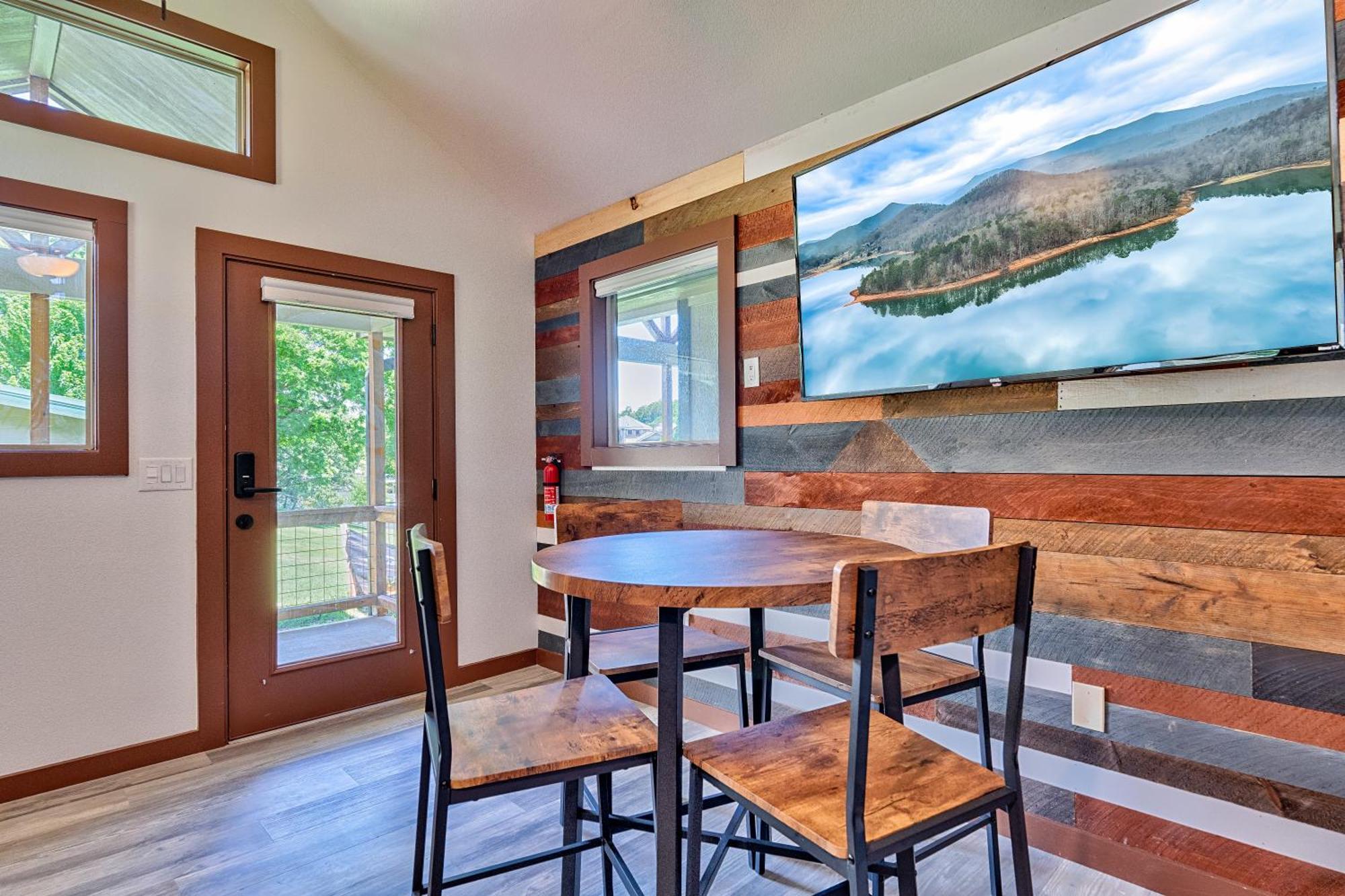 Motel Retreat On The Hiawassee